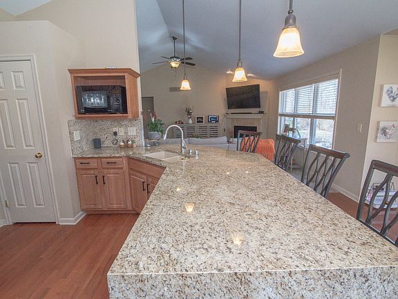 5th image of 11356 Sheffield Ln