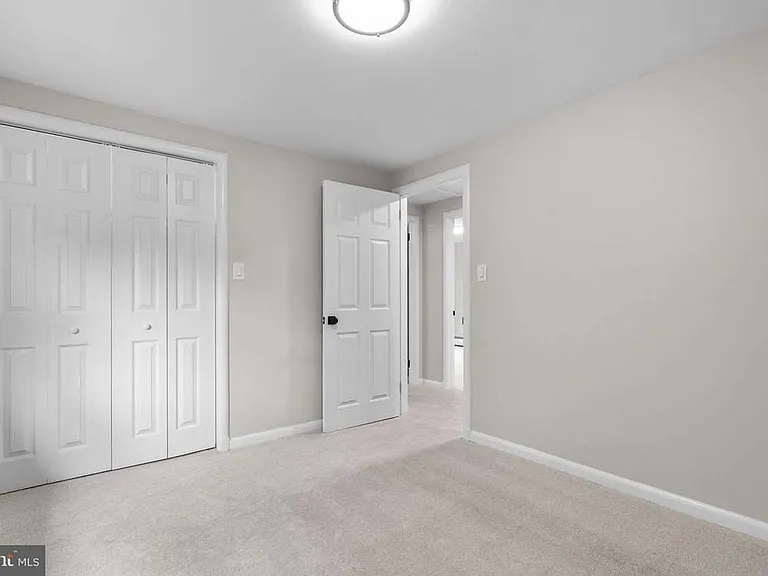 10242 Stratford Ave — Photo 30