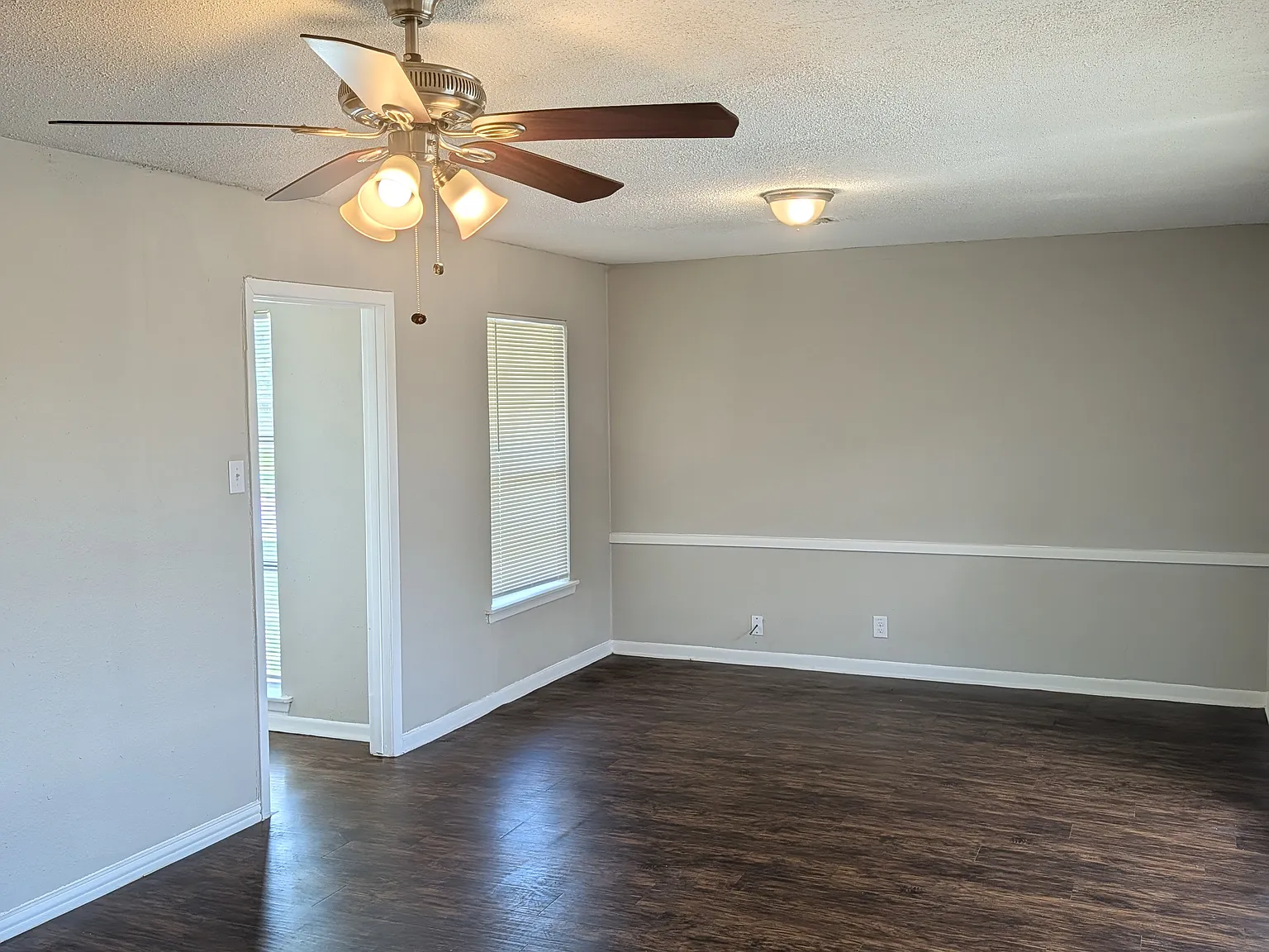 4800 Dunlap Dr. Fort Worth, TX 76119 — Photo 4