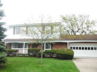 2942 Thunderbird Dr, Bay City, MI