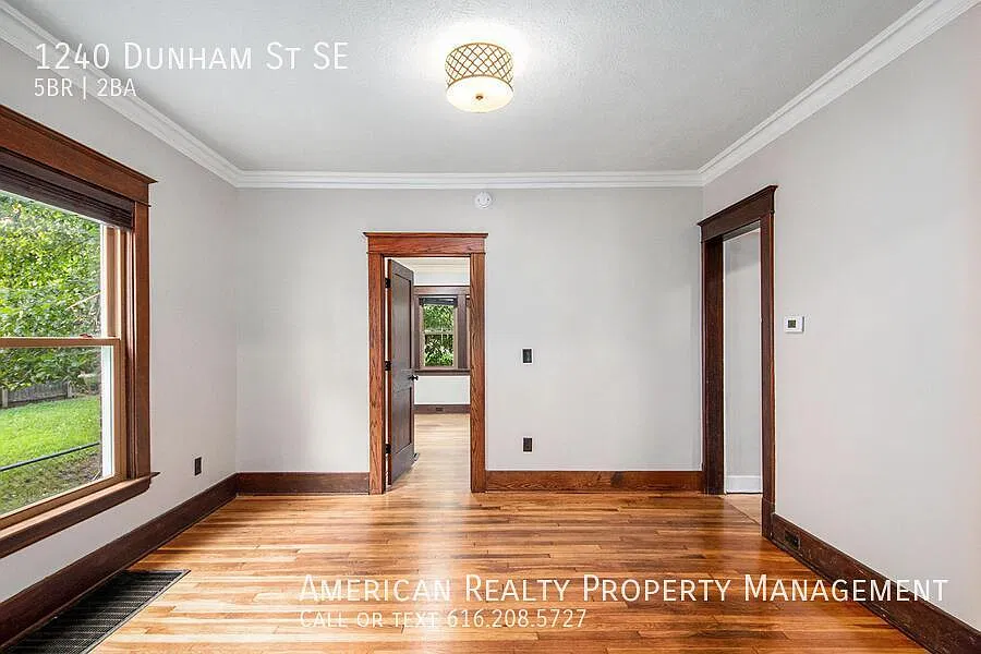 5 bed, 1691 sqft, $2,800 — Photo 4