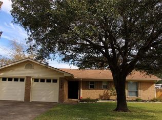 1405 Langford St, College Station, TX 77840