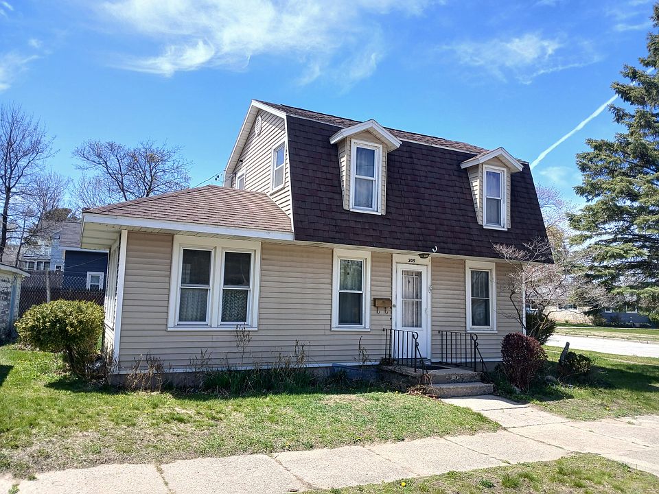 1st image of 209 N Emily St