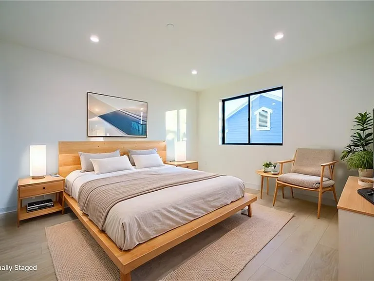 616 N Mariposa Ave — Photo 16