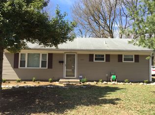 9409 Whipps Mill Rd, Lyndon, KY 40242