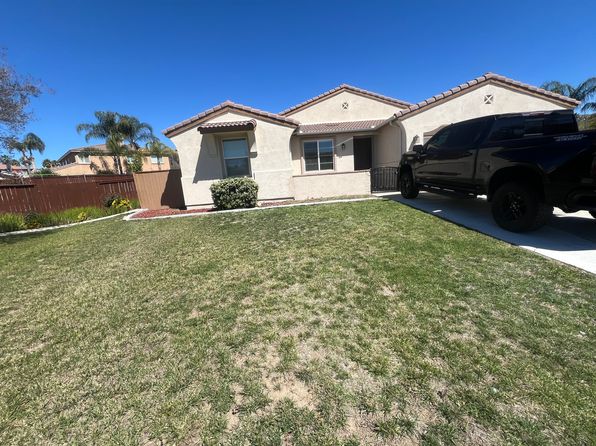 27922 Crescent Ct