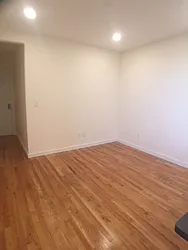 Rented by Roberto Guilbet, LREB