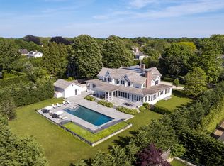 41 Herrick Rd, Southampton, NY 11968