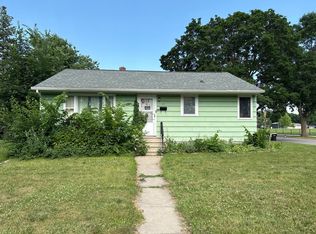 121 McPhail Dr, Redwood Falls, MN 56283