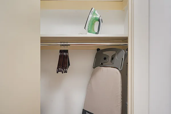 Rented by Nooklyn NYC LLC | media 24