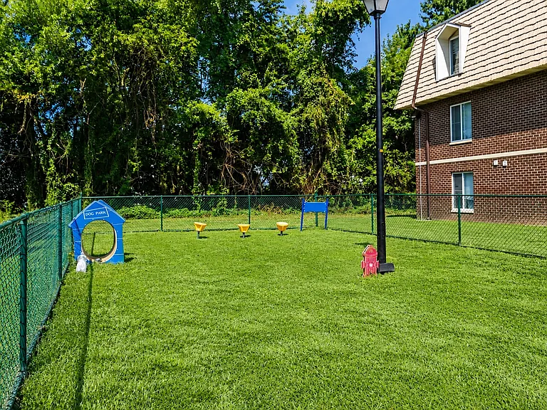 Country Village Apartment Homes — Photo 22