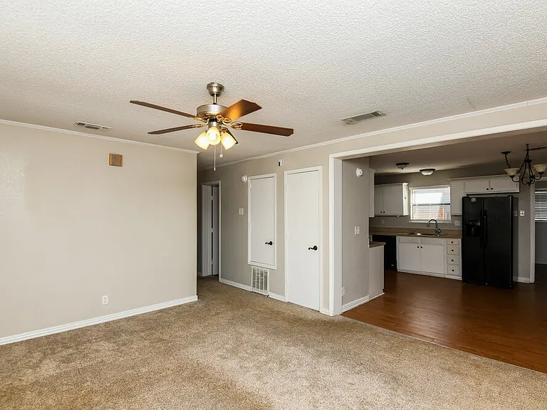 505 Plainview Dr — Photo 4