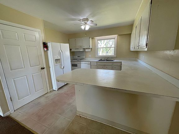 3rd image of 12740 Rainey Dr