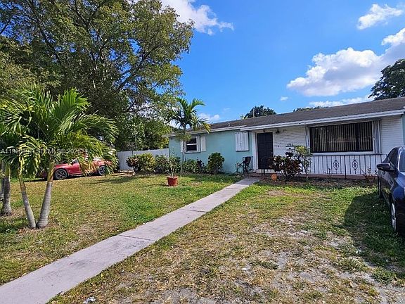 2nd image of 1760 NW 135th St