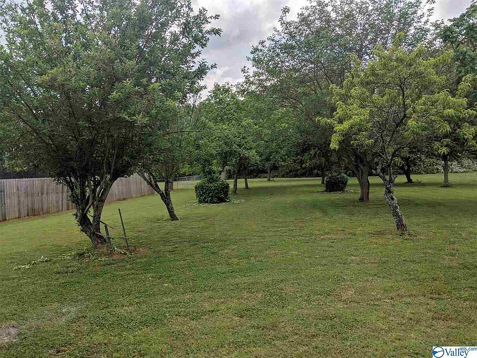 2nd image of 129 Hotts Ln