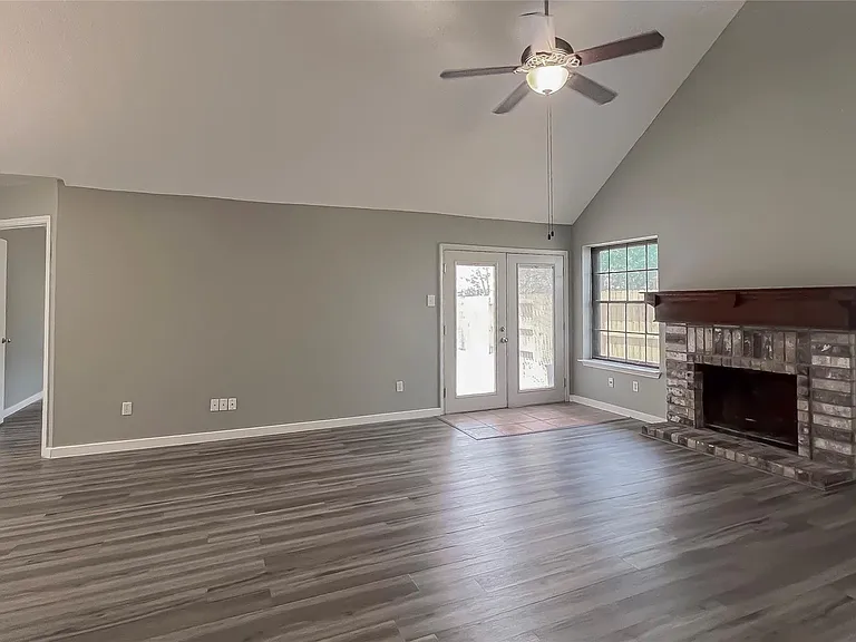 10506 Goldfield Ln — Photo 6