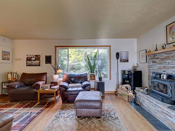 5th image of 6183 Bligh Rd