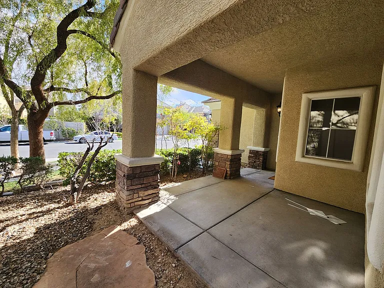 9516 Royal Lamb Dr — Photo 5