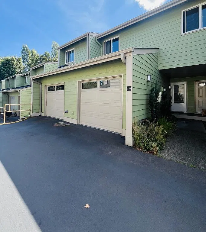 253 Shepard Way NW #207 — Photo 1