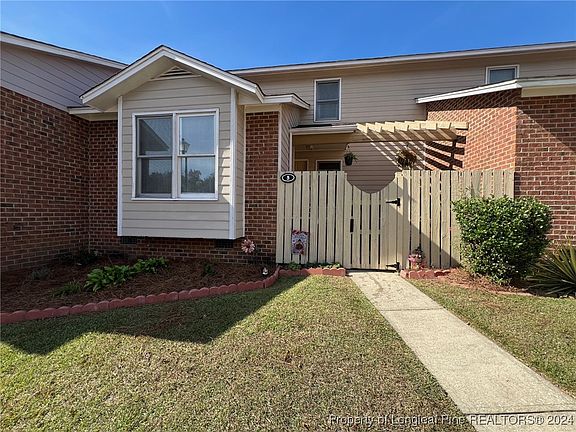 2nd image of 4900 Independence Dr APT 9