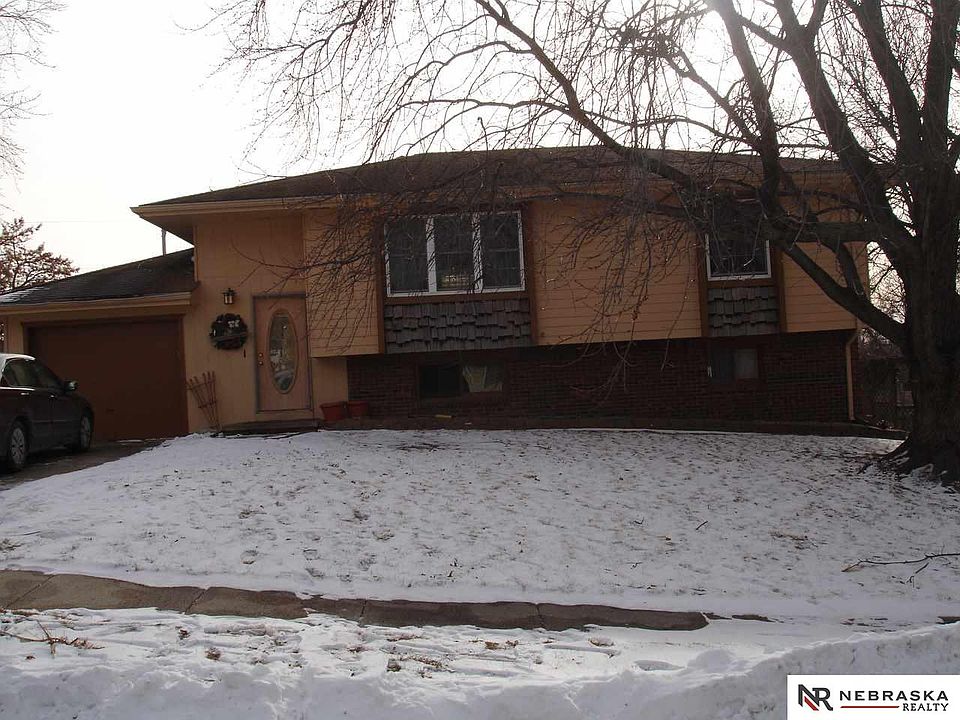 1st image of 5209 Red Rock Cir