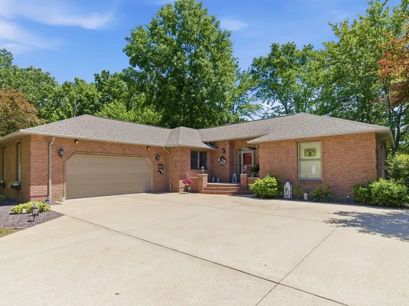 9916 Karnes Rd, West Frankfort, IL 62896