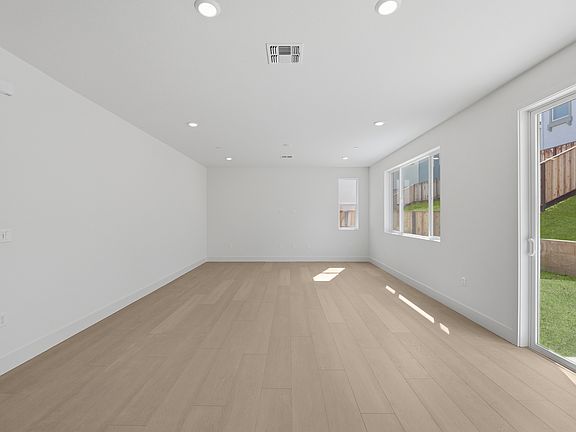 Fairgrove Residence2 4
