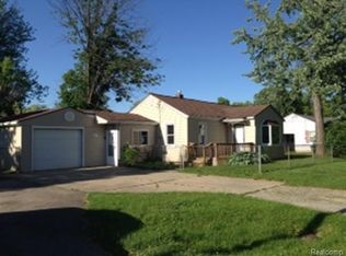 2237 Morris Ave, Burton, MI 48529
