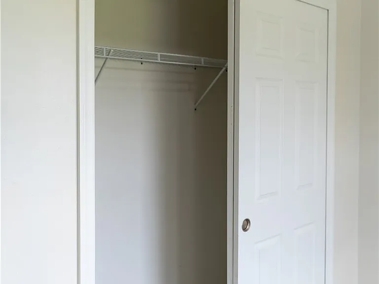 941 Jaguar Blvd — Photo 13