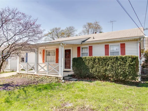 105 Curtis St, Jerseyville, IL 62052
