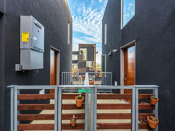 5th image of 3586 Adams Ave #11