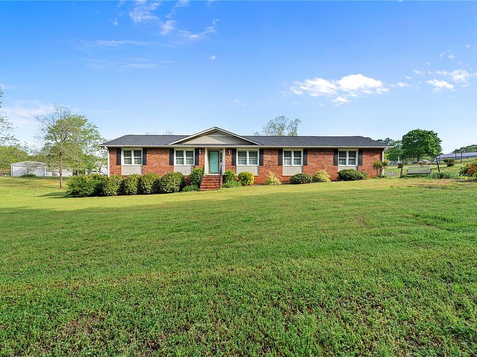 1st image of 804 Parkwood Dr