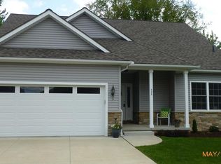 325 Alissa Ln, Canal Fulton, OH 44614