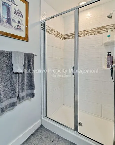 513 E Harris St — Photo 9
