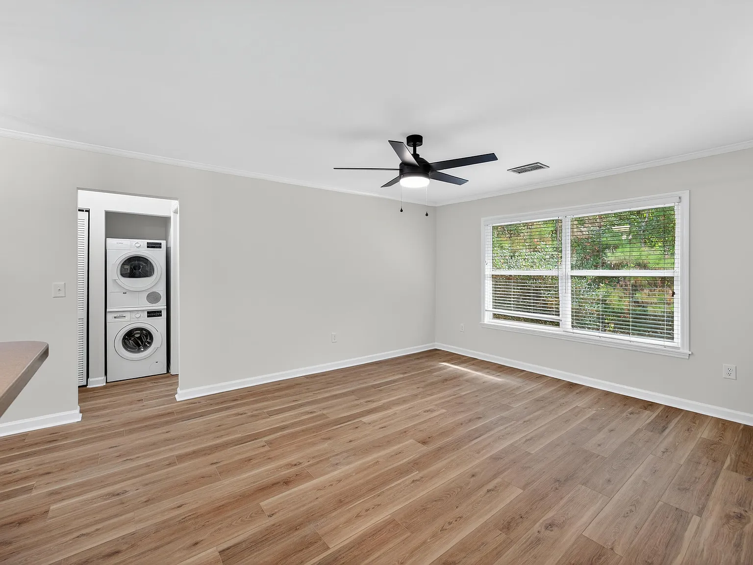 2 bed, 2.0 bath, 905 sqft, $3,100 — Photo 4