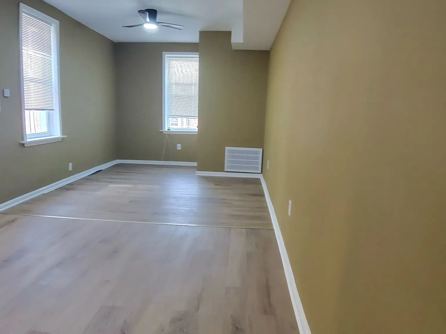 1 bed, 575 sqft, $1,200 — Photo 3