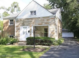 26 Dale St, Glenview, IL 60025