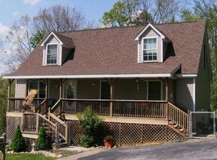 1147 E 18th St, Buena Vista, VA 24416