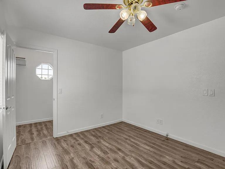 3557 Sedwick Dr — Photo 40