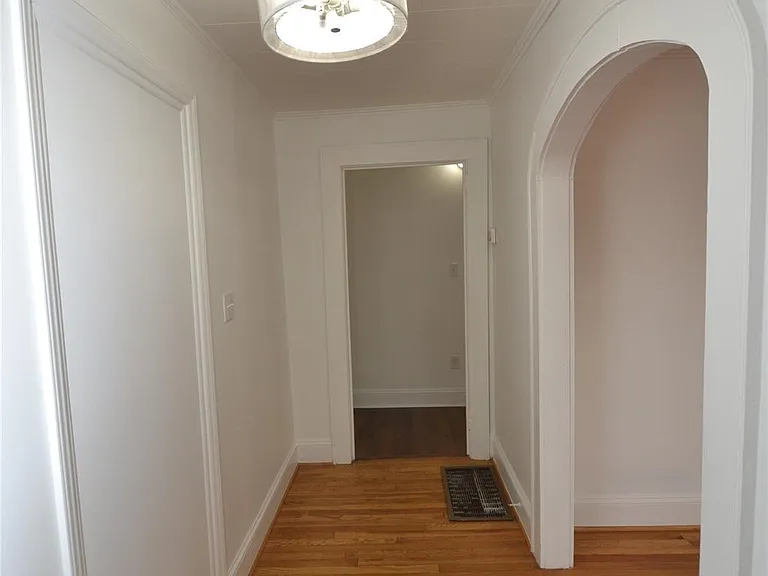 1127 Mecklenburg Hwy — Photo 4