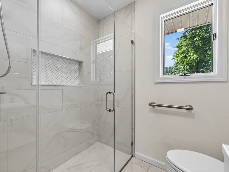 101 Sheldon St — Photo 6