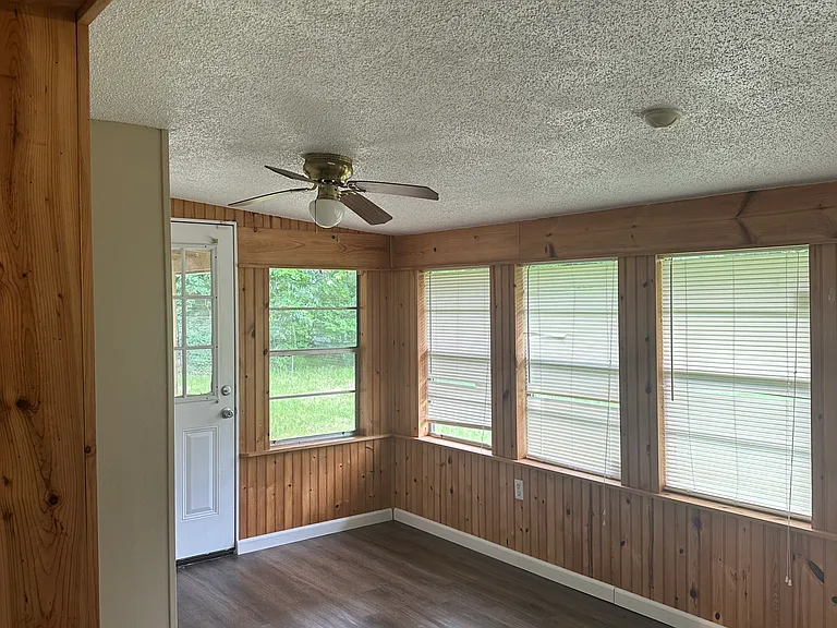 1620 Shannon Rd — Photo 17