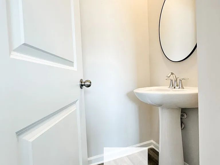 1 Trakas Ct — Photo 2