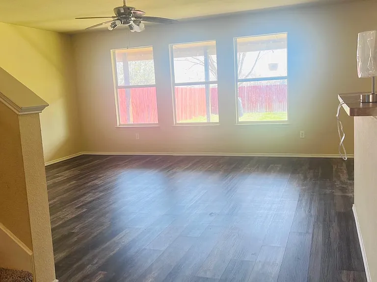 9200 Goldenview Dr — Photo 25