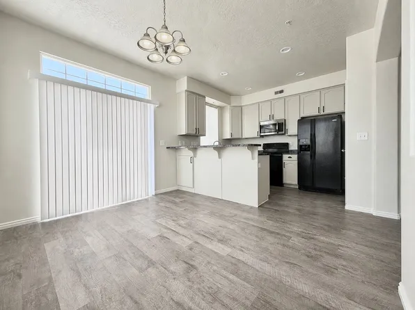 6353 W Passenger Ln, West Jordan, UT 84084