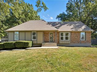 403 S Sunset Ln, Raymore, MO 64083