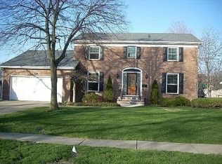 61 Willow Ln, Amherst, NY 14228