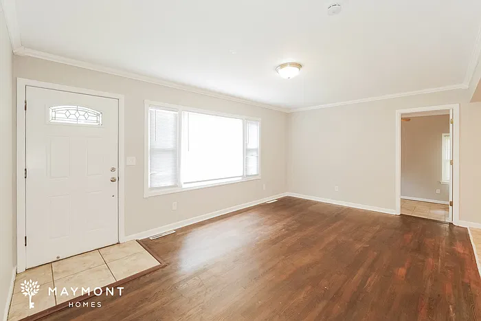4 bed, 2.0 bath, 1392 sqft, $1,595 — Photo 3