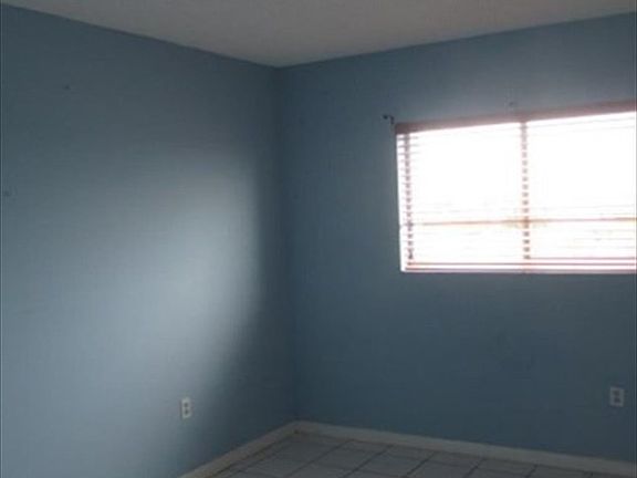 4th image of 600 NW 32nd Pl APT 505