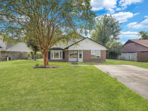 734 Timber Ridge Trl, Hinesville, GA 31313